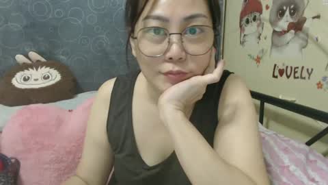 Snapshot of bellbabe chatting on 01/10/25, 09:02 Bella online show from 01/10/25, 09:02