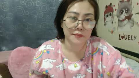 Snapshot of bellbabe chatting on 02/21/25, 04:48 Bella online show from 02/21/25, 04:48