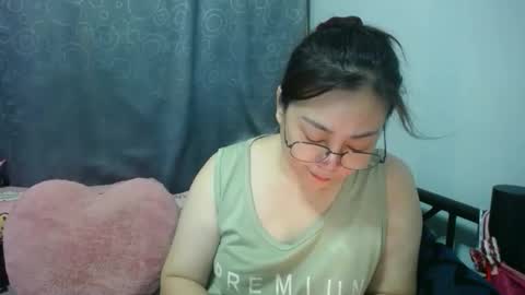 Snapshot of bellbabe chatting on 04/16/26, 09:10 Bella online show from 04/16/26, 09:10