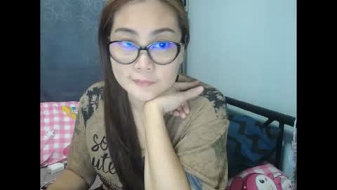 Snapshot of bellbabe chatting on 08/03/26, 09:04 Bella online show from 08/03/26, 09:04