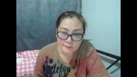 Snapshot of bellbabe chatting on 08/04/26, 11:24 Bella online show from 08/04/26, 11:24