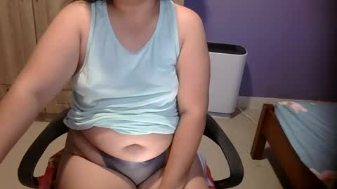 Snapshot of belle858889 chatting on 02/01/25, 11:48 belle858889 online show from 02/01/25, 11:48