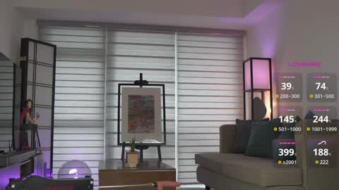 Snapshot of belle_adrienne chatting on 02/05/25, 01:37 Belle Adrienne  IG  online show from 02/05/25, 01:37