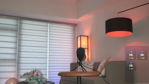 Snapshot of belle_adrienne chatting on 10/12/25, 01:37 Belle Adrienne  IG  online show from 10/12/25, 01:37