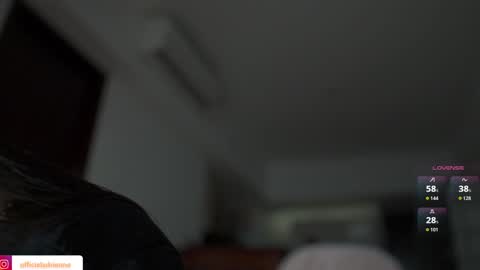 Belle Adrienne  IG  online show from 02/25/26, 11:03