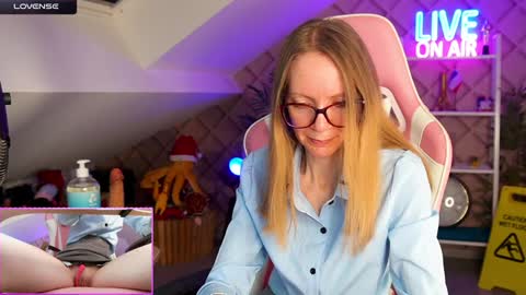 Snapshot of belle_alice chatting on 01/29/25, 07:46 Alice online show from 01/29/25, 07:46