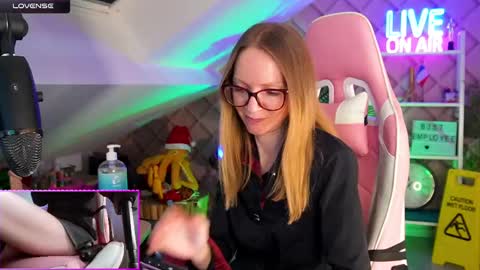 Snapshot of belle_alice chatting on 02/24/25, 10:37 Alice online show from 02/24/25, 10:37