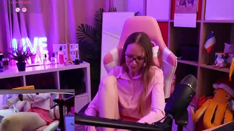 Snapshot of belle_alice chatting on 03/19/26, 07:34 Alice online show from 03/19/26, 07:34