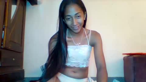 Snapshot of belle_annah chatting on 04/15/26, 04:41 belle_annah online show from 04/15/26, 04:41