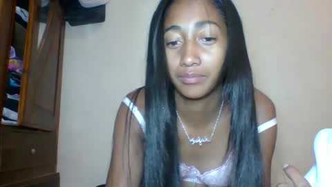 Snapshot of belle_annah chatting on 04/27/26, 05:05 belle_annah online show from 04/27/26, 05:05