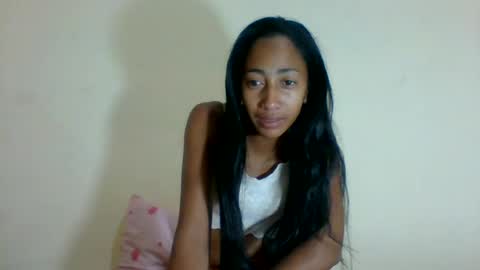 Snapshot of belle_annah chatting on 06/19/26, 01:43 belle_annah online show from 06/19/26, 01:43