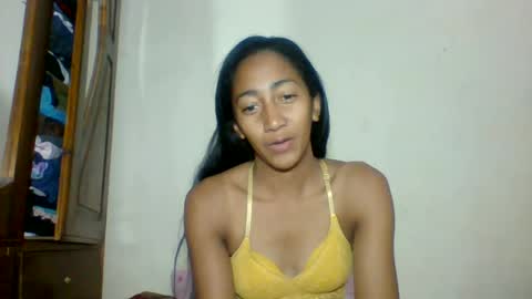 Snapshot of belle_annah chatting on 06/28/26, 04:07 belle_annah online show from 06/28/26, 04:07