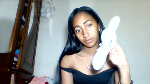 Snapshot of belle_annah chatting on 07/26/26, 02:53 belle_annah online show from 07/26/26, 02:53