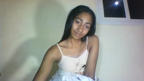 Snapshot of belle_annah chatting on 08/07/26, 03:52 belle_annah online show from 08/07/26, 03:52