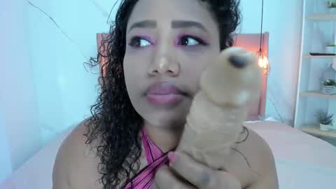 belle online show from 02/18/25, 10:14