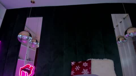 Snapshot of belle_kim chatting on 03/02/25, 08:16 Kim online show from 03/02/25, 08:16