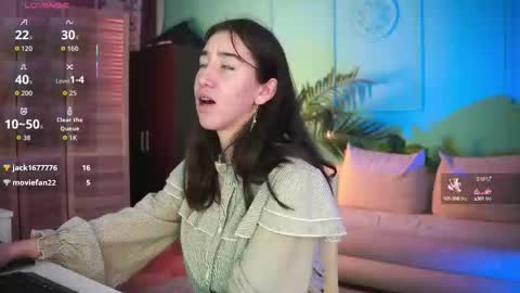 Bella online show from 09/18/25, 04:09