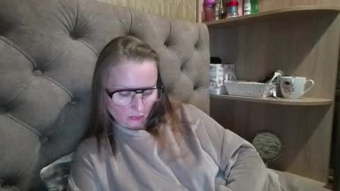 Snapshot of belleamiee chatting on 10/27/25, 06:56 Amelia online show from 10/27/25, 06:56