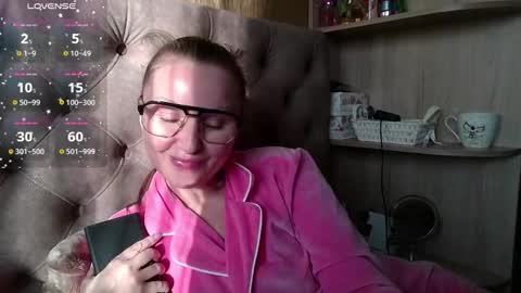 Amelia online show from 01/12/26, 12:32