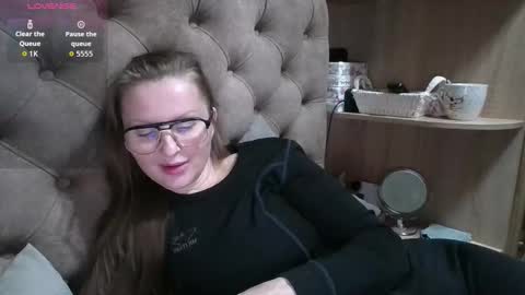 Snapshot of belleamiee chatting on 02/09/26, 06:45 Amelia online show from 02/09/26, 06:45