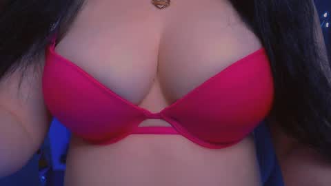 Hello I am kind friendly and cute girl online show from 03/11/25, 12:00