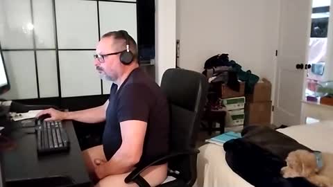 bellequeue19758 online show from 12/04/25, 11:02