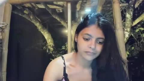 Snapshot of bellezacosmica chatting on 01/09/25, 03:04 bellezacosmica online show from 01/09/25, 03:04