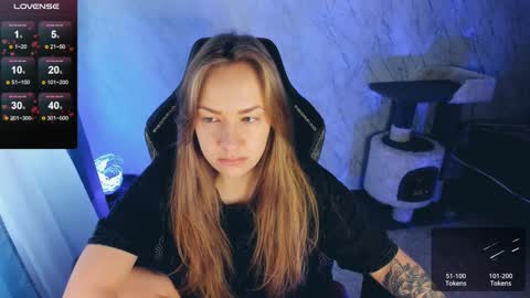 Your Annabelle Wolf  online show from 12/10/24, 11:32