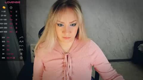 Snapshot of bellezza_ chatting on 05/01/26, 06:12 Your Annabelle Wolf online show from 05/01/26, 06:12