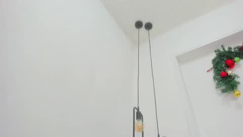 Snapshot of bellota_flak chatting on 12/15/24, 07:57 Bellota Flak online show from 12/15/24, 07:57