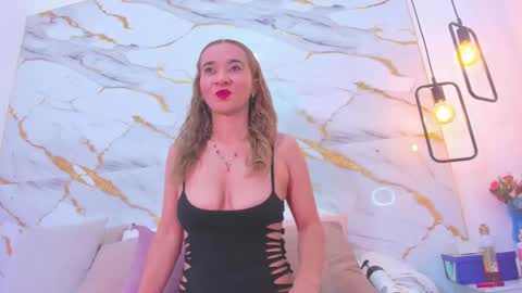 Snapshot of bellota_flak chatting on 01/31/25, 04:25 Bellota Flak online show from 01/31/25, 04:25