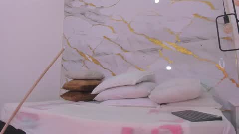 Snapshot of bellota_flak chatting on 02/03/25, 07:18 Bellota Flak online show from 02/03/25, 07:18