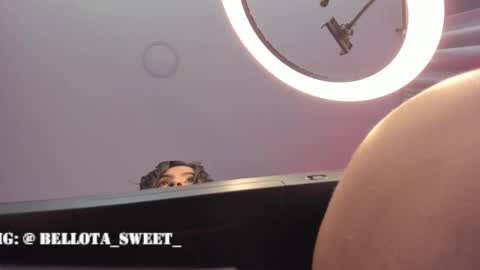 Snapshot of bellota_sweet chatting on 12/23/24, 01:40 Bella online show from 12/23/24, 01:40