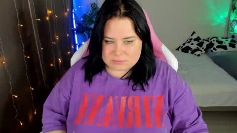 Snapshot of bellybooxo chatting on 10/29/25, 05:58 LinaBoo online show from 10/29/25, 05:58