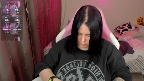 Snapshot of bellybooxo chatting on 03/27/26, 10:15 LinaBoo online show from 03/27/26, 10:15