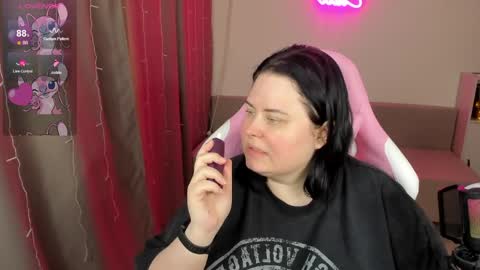 Snapshot of bellybooxo chatting on 04/03/26, 07:50 LinaBoo online show from 04/03/26, 07:50