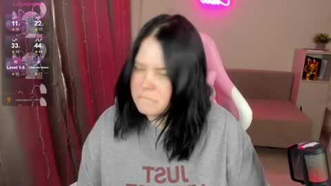 Snapshot of bellybooxo chatting on 04/04/26, 05:06 LinaBoo online show from 04/04/26, 05:06