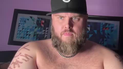 Snapshot of bellyinfluencer chatting on 10/12/25, 10:31 Belly influencer online show from 10/12/25, 10:31