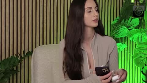 Snapshot of belovedkhlloe chatting on 04/07/26, 07:14 OnlyFans belovedkhlloe online show from 04/07/26, 07:14