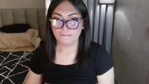 Snapshot of belphoebe_ chatting on 05/23/26, 08:24 Nica online show from 05/23/26, 08:24