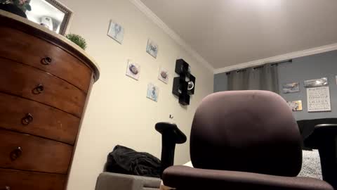 Snapshot of bemysecrett chatting on 04/02/26, 03:37 bemysecrett online show from 04/02/26, 03:37