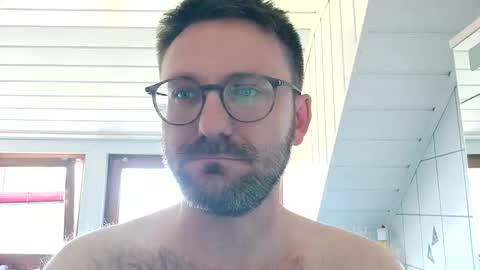 ben00189 online show from 05/25/26, 01:17
