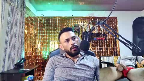 Snapshot of ben_blaze chatting on 01/17/25, 05:11 BEN online show from 01/17/25, 05:11