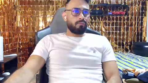 Snapshot of ben_blaze chatting on 01/19/25, 11:32 BEN online show from 01/19/25, 11:32
