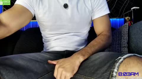 Snapshot of ben_blaze chatting on 04/17/26, 01:03 BEN online show from 04/17/26, 01:03