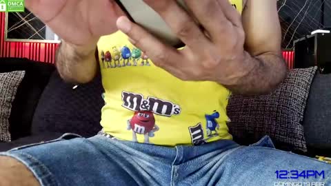 Snapshot of ben_blaze chatting on 04/19/26, 05:34 BEN online show from 04/19/26, 05:34