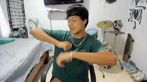 Snapshot of ben_falcon chatting on 02/22/25, 01:46 Ben online show from 02/22/25, 01:46