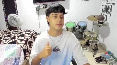 Snapshot of ben_falcon chatting on 10/20/25, 02:45 Ben online show from 10/20/25, 02:45