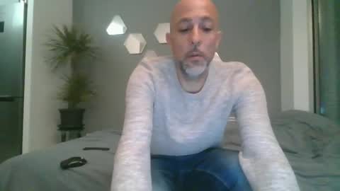 benbare13 online show from 02/20/25, 05:07