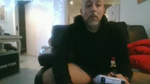 benbare13 online show from 12/14/25, 07:07